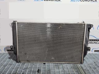 bontott TOYOTA RAV 4 Vízhűtő Radiátor (Klímás)