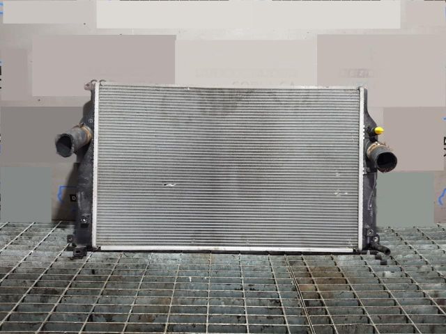 bontott TOYOTA RAV 4 Vízhűtő Radiátor (Klímás)