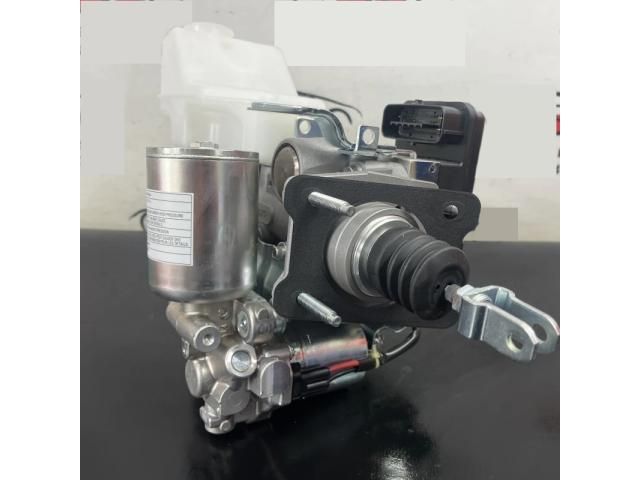 bontott TOYOTA RAV 4 Fékrásegítő