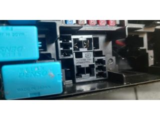 bontott TOYOTA RAV 4 Biztosítéktábla Motortér