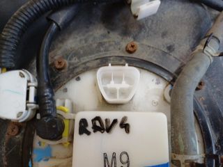 bontott TOYOTA RAV 4 Üzemanyag Szivattyú