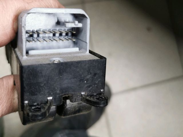 bontott TOYOTA RAV 4 Ablakemelő és Tükör Kapcsoló