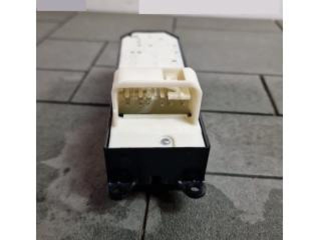 bontott TOYOTA RAV 4 Ablakemelő Kapcsoló Négyes / Kettes