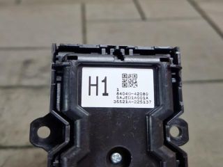 bontott TOYOTA RAV 4 Ablakemelő Kapcsoló Négyes / Kettes