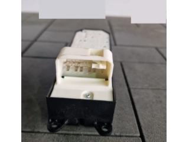 bontott TOYOTA RAV 4 Ablakemelő Kapcsoló Négyes / Kettes