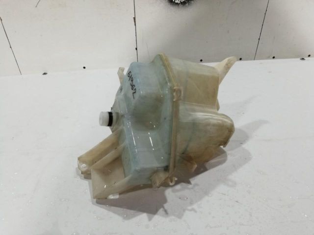 bontott TOYOTA RAV 4 Ablakmosó Tartály