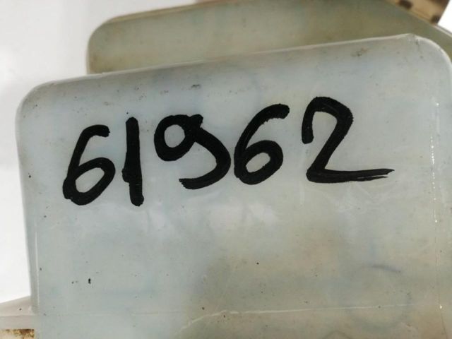 bontott TOYOTA RAV 4 Ablakmosó Tartály