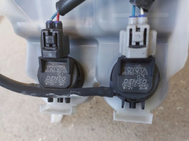 bontott TOYOTA RAV 4 Ablakmosó Tartály