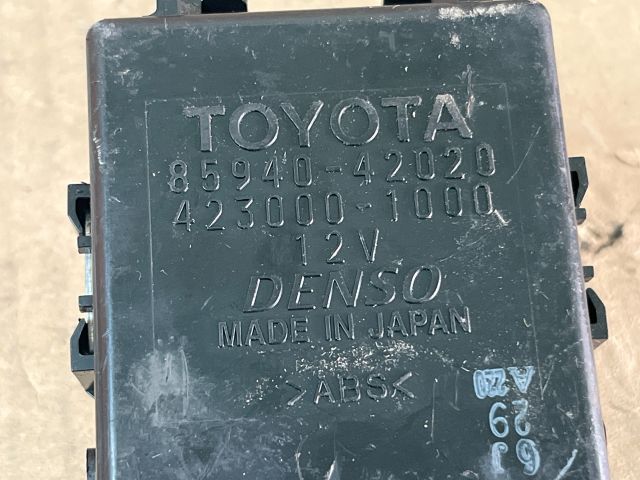 bontott TOYOTA RAV 4 Ablaktörlő Relé