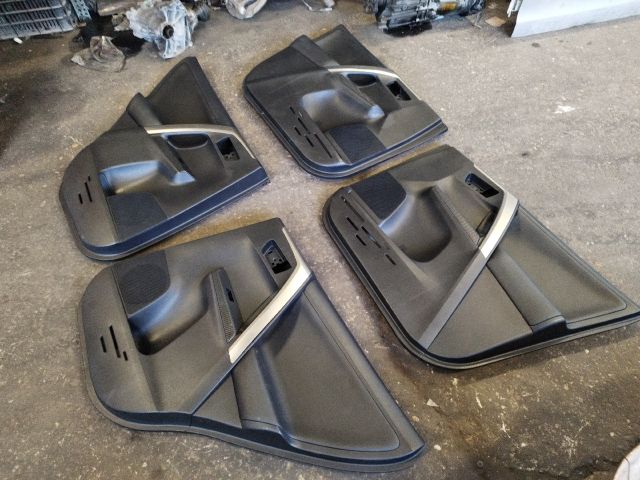 bontott TOYOTA RAV 4 Ajtó Kárpit Szett