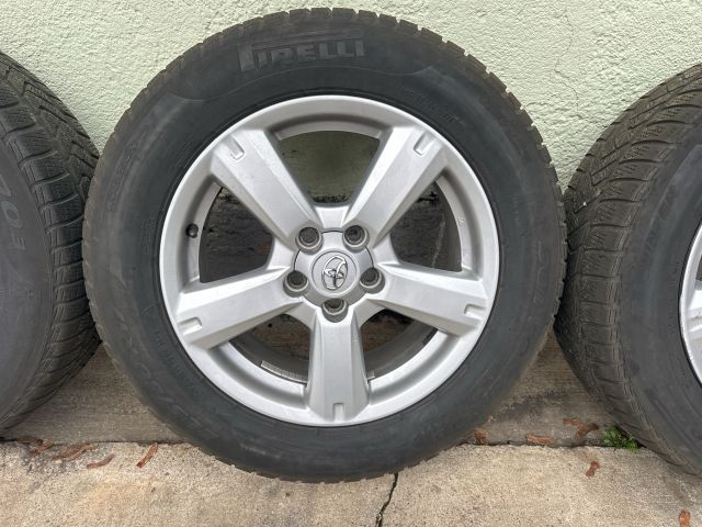 bontott TOYOTA RAV 4 Alufelni Szett Gumival