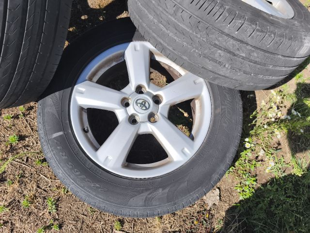 bontott TOYOTA RAV 4 Alufelni Szett