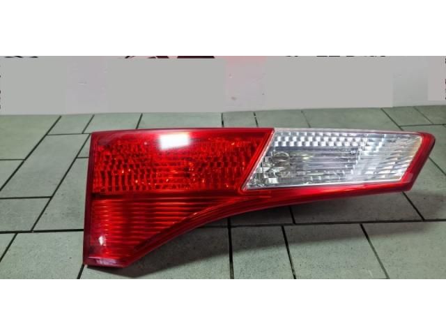 bontott TOYOTA RAV 4 Bal Belső Hátsó Lámpa