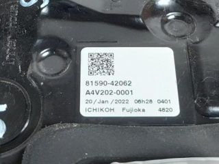 bontott TOYOTA RAV 4 Bal Belső Hátsó Lámpa