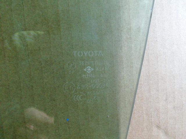 bontott TOYOTA RAV 4 Bal első Ablak