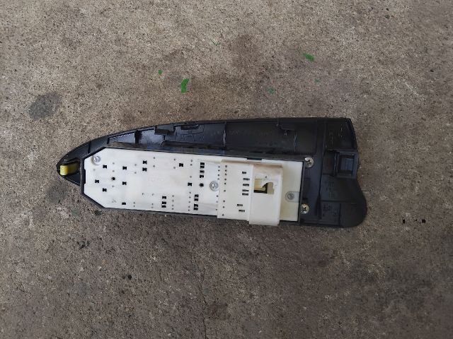 bontott TOYOTA RAV 4 Bal első Ablakemelő Kapcsoló