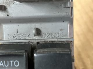 bontott TOYOTA RAV 4 Bal első Ablakemelő Kapcsoló