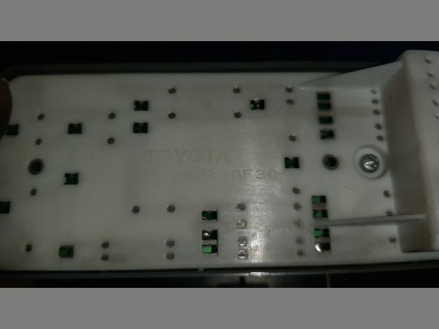 bontott TOYOTA RAV 4 Bal első Ablakemelő Kapcsoló