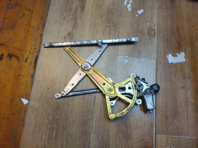 bontott TOYOTA RAV 4 Bal első Ablakemelő Szerkezet (Elektromos)