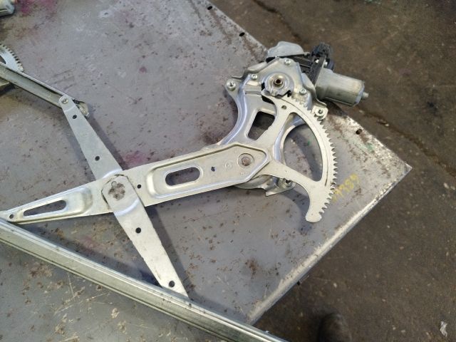 bontott TOYOTA RAV 4 Bal első Ablakemelő Szerkezet (Elektromos)