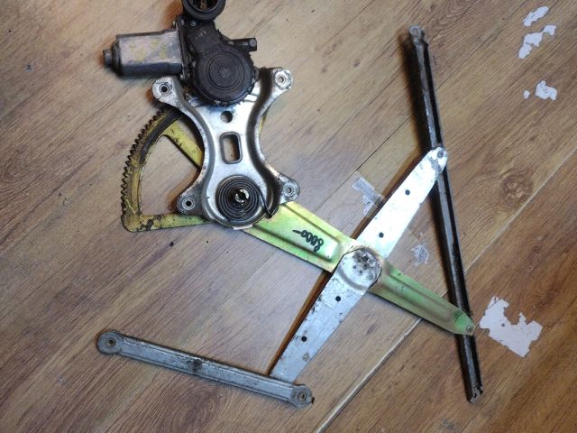 bontott TOYOTA RAV 4 Bal első Ablakemelő Szerkezet (Elektromos)