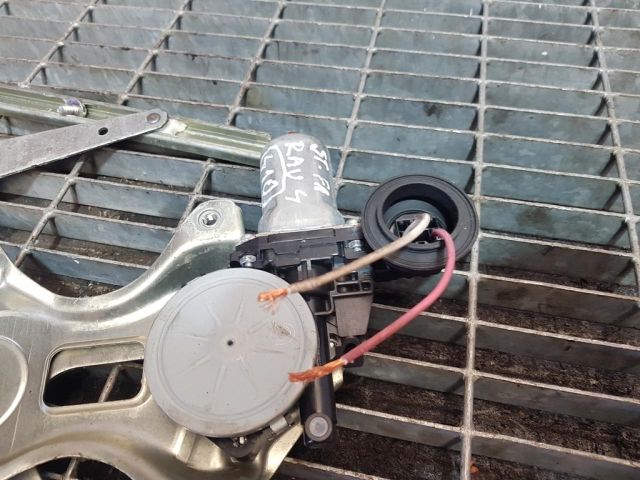 bontott TOYOTA RAV 4 Bal első Ablakemelő Szerkezet (Elektromos)