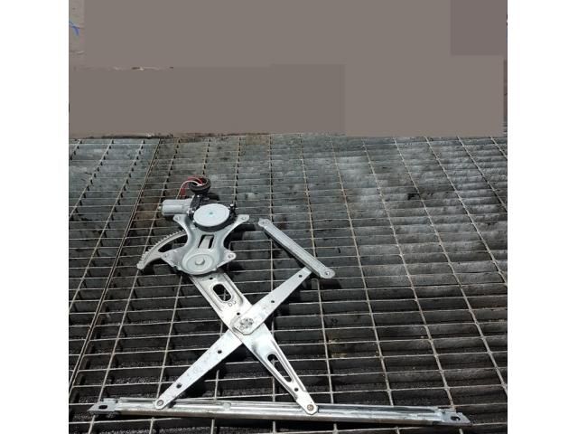 bontott TOYOTA RAV 4 Bal első Ablakemelő Szerkezet (Elektromos)