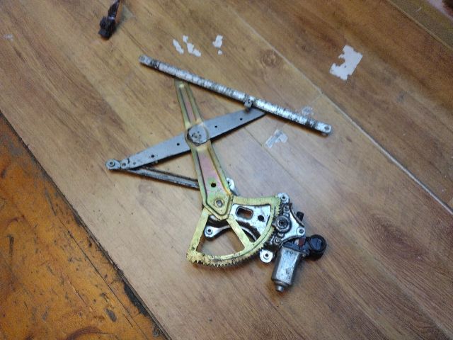 bontott TOYOTA RAV 4 Bal első Ablakemelő Szerkezet (Elektromos)