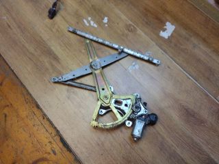 bontott TOYOTA RAV 4 Bal első Ablakemelő Szerkezet (Elektromos)