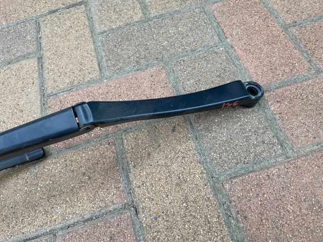 bontott TOYOTA RAV 4 Bal első Ablaktörlő Kar