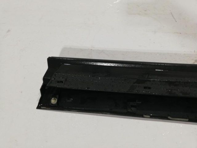 bontott TOYOTA RAV 4 Bal első Ajtó Díszléc