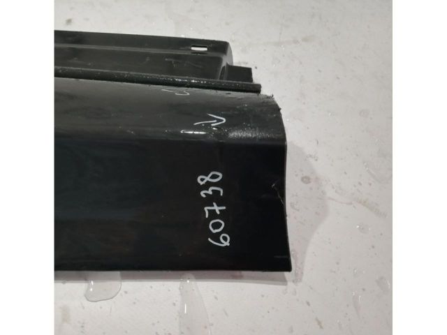 bontott TOYOTA RAV 4 Bal első Ajtó Díszléc