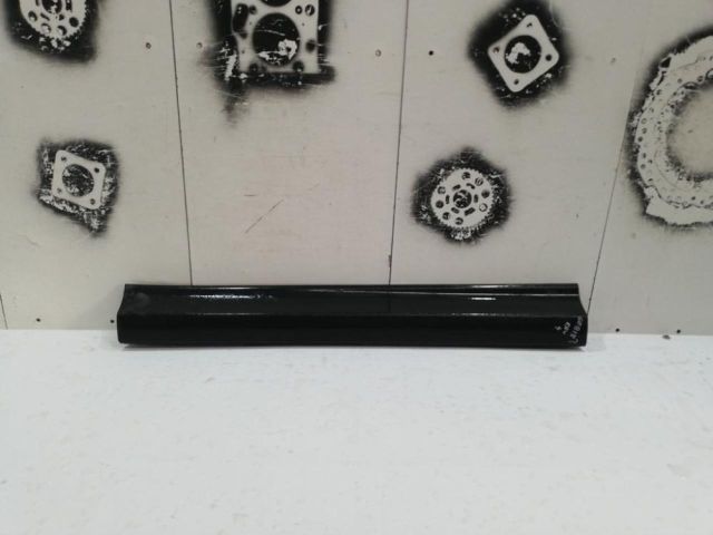 bontott TOYOTA RAV 4 Bal első Ajtó Díszléc