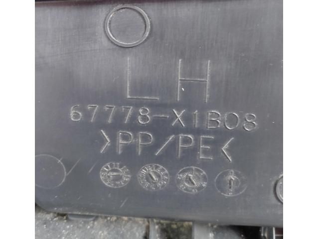 bontott TOYOTA RAV 4 Bal első Ajtó Kárpit