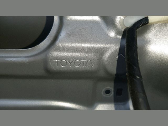 bontott TOYOTA RAV 4 Bal első Ajtó (Üres lemez)