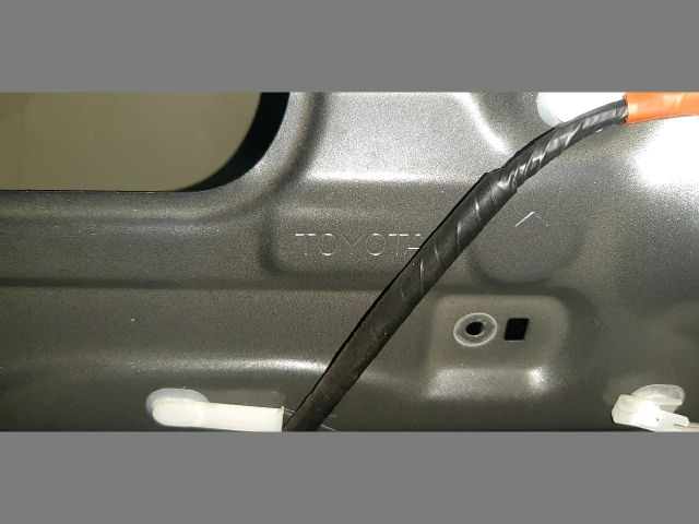 bontott TOYOTA RAV 4 Bal első Ajtó (Üres lemez)