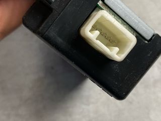 bontott TOYOTA RAV 4 Bal első Ajtó Vezérlőegység