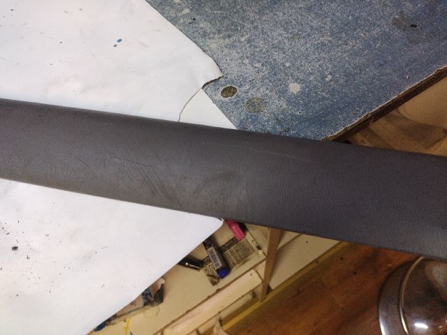 bontott TOYOTA RAV 4 Bal első Belső Küszöb Burkolat