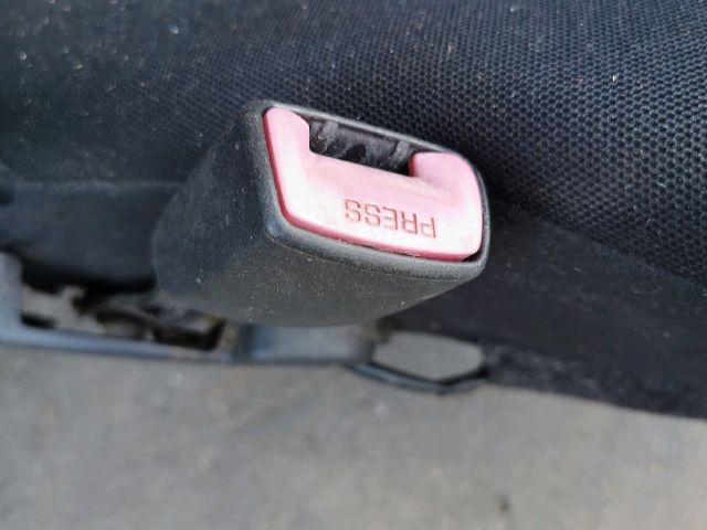 bontott TOYOTA RAV 4 Bal első Biztonsági Öv Csat