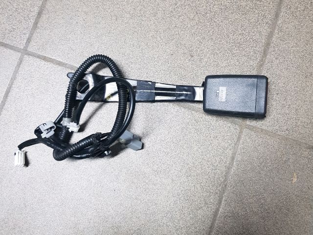 bontott TOYOTA RAV 4 Bal első Biztonsági Öv Csat