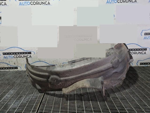 bontott TOYOTA RAV 4 Bal első Dobbetét (Kerékjárati, Műanyag)