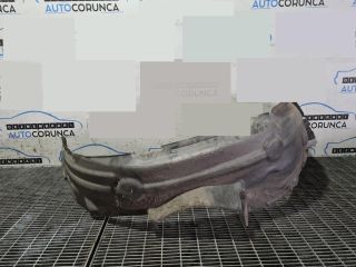 bontott TOYOTA RAV 4 Bal első Dobbetét (Kerékjárati, Műanyag)