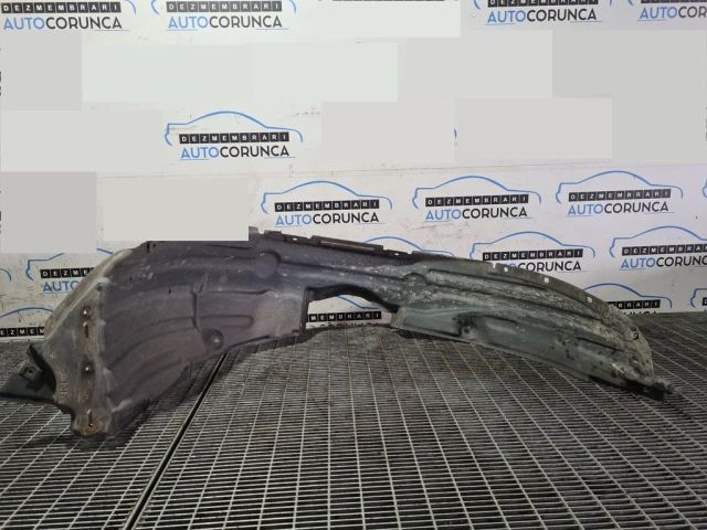 bontott TOYOTA RAV 4 Bal első Dobbetét (Kerékjárati, Műanyag)