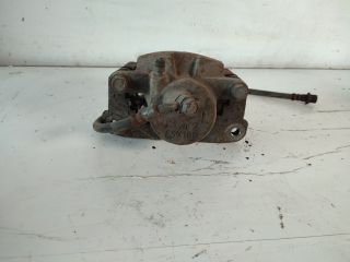 bontott TOYOTA RAV 4 Bal első Féknyereg Munkahengerrel