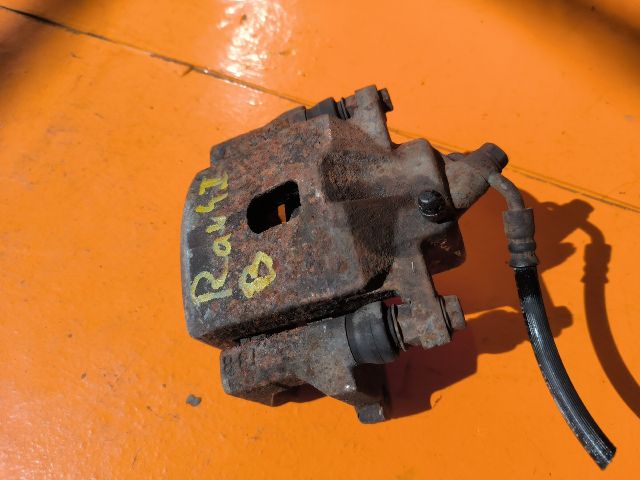 bontott TOYOTA RAV 4 Bal első Féknyereg Munkahengerrel