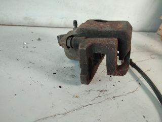 bontott TOYOTA RAV 4 Bal első Féknyereg Munkahengerrel