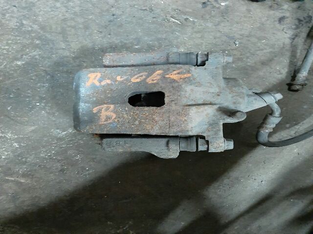 bontott TOYOTA RAV 4 Bal első Féknyereg Munkahengerrel