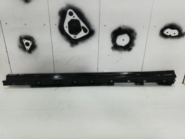 bontott TOYOTA RAV 4 Bal első Küszöb Díszléc