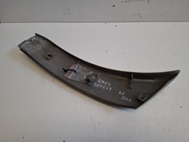 bontott TOYOTA RAV 4 Bal első Lökhárító Díszléc