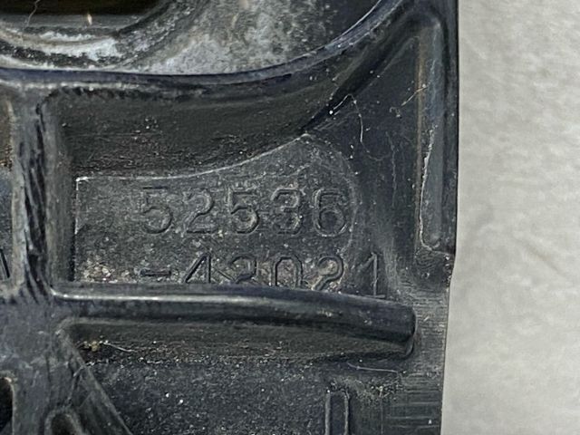 bontott TOYOTA RAV 4 Bal első Lökhárító Tartó (Műanyag)